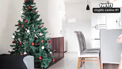 Chamei um amigo nerd para minha contabilidade e acabei seduzindo ele em cenas pi