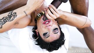 Brooklyn Gray: Throat Challenge