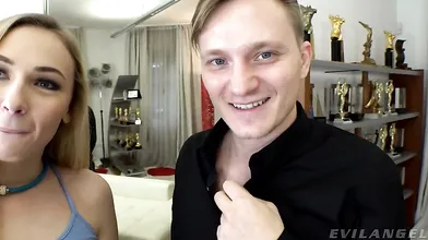 Castings - Jenny Wild, Scene #01