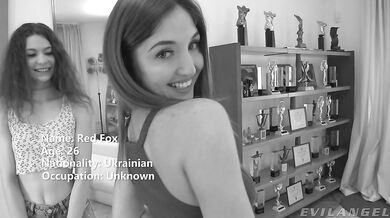 Castings - Red Fox, Sofi Smile, Scene #01