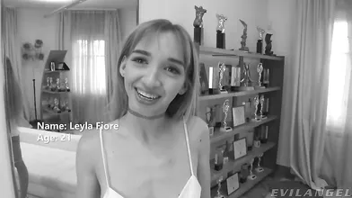 Castings - Leyla Fiore, Scene #01