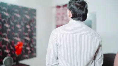 Indian Broker Bhabhi Gets Fucked While Showing House