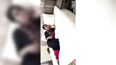 Oyo Special Bhabhi Boobs Sucked Fucking Boyfriend Hotel Room