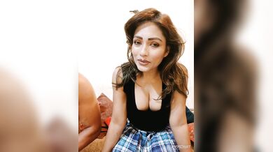 Zoya Rathore Webseries Actress Sex Biggest Ass Show