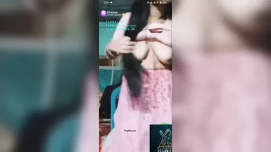 Crush Queen Bangladeshi Chamet Girl Sex Video