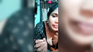 Tamil Aunty Thangam Aka Mukta Valli Instagram Exclusive Photos And Live Video