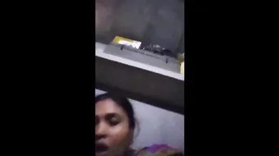 Pati Patni Ki Bedroom Mein Garma Garam Chudai