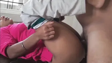 Bhabhi Ne Lund Ko Gaale Tak Utara Aur Phir Chut Mein Liya Tg- @PREMIUMPRO69