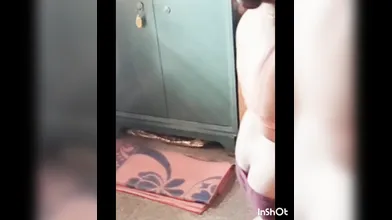 Sandhya aunty dress change