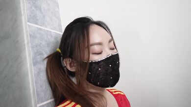 多次射精：肥臀啦啦队队员厕所内自慰被教练偷拍，为删视频主动做爱连射2次！ 3f31f9e6