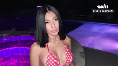 Sexy Liz getting sloppy with neighbor in pool, super-hot Colombian girl likes it