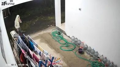 MARLBOROQUEENSEX - PENCURI PAKAIAN DALAM CEWEK DI JEMURAN