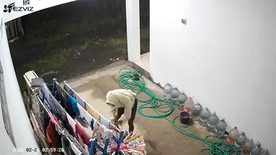 MARLBOROQUEENSEX - PENCURI PAKAIAN DALAM CEWEK DI JEMURAN