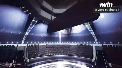 Musculosa Brandi Mae enfrenta o lutador novato Marcello numa intensa luta de wre