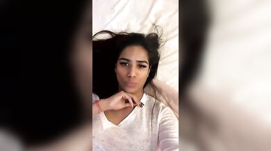 Poonam Pandey Masturbation
