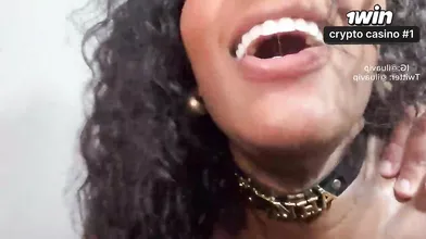 Ele não teve pena do meu cu e me fodeu com força em um vídeo pornô hardcore!