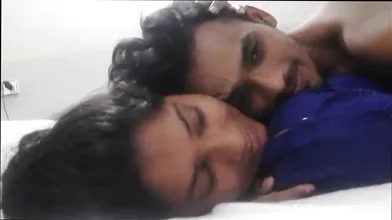 Bangla BLOWJOB Bhabhi Ki Behan Ne Khud Bulaya Kamre Me