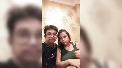 HInDI Indian Hotwife Brothel Job