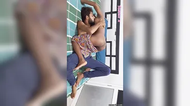 DesHI Sri Lankan Boob Suck & Fuck