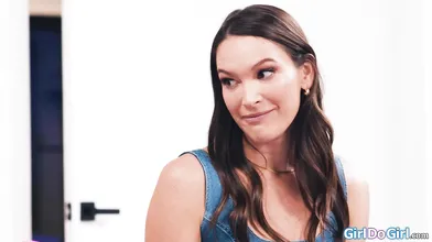 Teen stepdaughters dp milf stepmommy with their new strapons