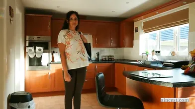 Sexy Jill Sexy Jill's Parent's Aren't Home