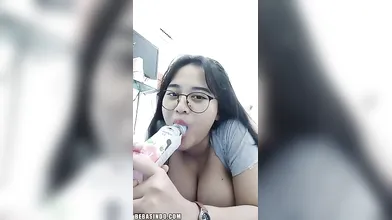 DeshiMixed LiveGirls Bokep Indo Acha Hijab Toket Gede Cantik Kacamata - Sophia Sterling