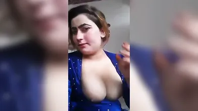 HInDI Hot Girl Romance With Boyfriend And Showing Big Boobs