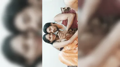 HInDI Desi Indian Cpl Ki Chudayi Or Blowjob