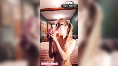 Wow, a solo vignette with a luxurious nymph draining and ample knob just got hot