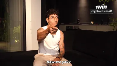 BISEXUAL THREESOME! - My pal and her beau know how to entertain me in a splendid