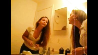 Slut Sucks In The Bathroom
