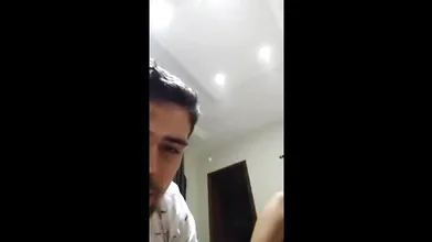 Dost Ki Bade Boobs Wali Biwi Akeli Mil Gayi