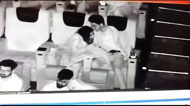 Lahore Lovers Blowjob In Movie Theater