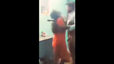 Dost Ki Biwi Akeli Mil Gayi
