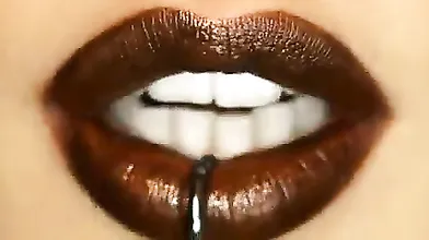 Wife Brooke Wylde Fucking In The Chair With Her Blue Eyes - Betsy Blue