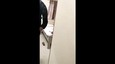 Noida Girlfriend Ki Big Boobs Pressing Hotel Sex