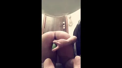 Desi Girl Ki Nude Cucumber Masturbation Hindi Bf