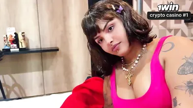 Dora Boqueteira está à procura de um pau e se divertiu muito - melhor pornô XXX!