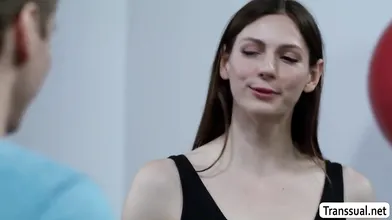 Sucking my clients dick in the gym early morning