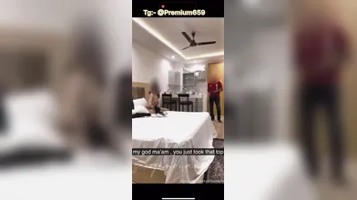 Smriti Jain Viral Video With the Zomato Guy, Tg:- @Premium659