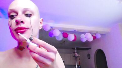 Teen Take Big Dildo On Deep Throat Webcam Show