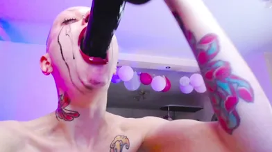 Teen Take Big Dildo On Deep Throat Webcam Show