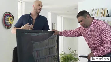 Letting my handyman neighbor fuck me in the ass