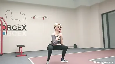 3D Porn | Gwenn Stacy In The Gym