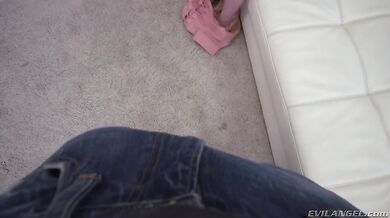 Jia's Big Dildo Masturbation Audition