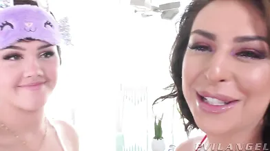Chanel Santini: TS-On-TS Anal Gaping