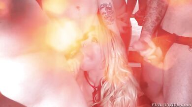 TS Aubrey Kate + 9 Hung Orgy Studs
