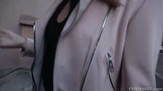 Ani's Gaping, Farting Anal Reaming