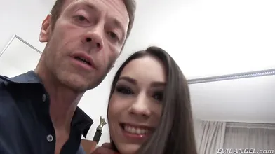 Acrobatic Arwen's Gaping DP Threesome