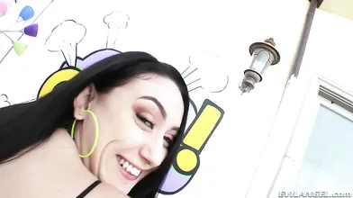 Big-Assed Mandy's Gape-Farting Sodomy